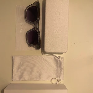 Chimi Grey solglasögon  - Riktigt schyssta solbrillor från Chimi. 