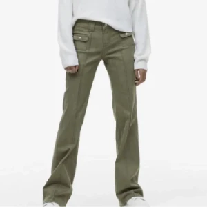 Populära gröna jeans  - Superpopulära slutsålda jeans från H&M💕*lånade bilder*  