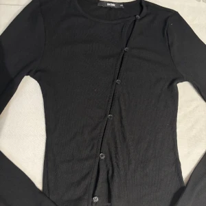 Fin festtröja  - Säljer en jätte fin festtröja som jag aldrig använt💓