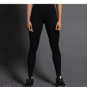 Träningstights  - Endast testade,aldrig använda utanför hemmet