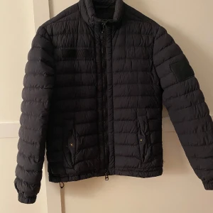 Peak Performance Jacka - Äkta Peak Preformance.  Herr. Storlek S/small. I fint skick.