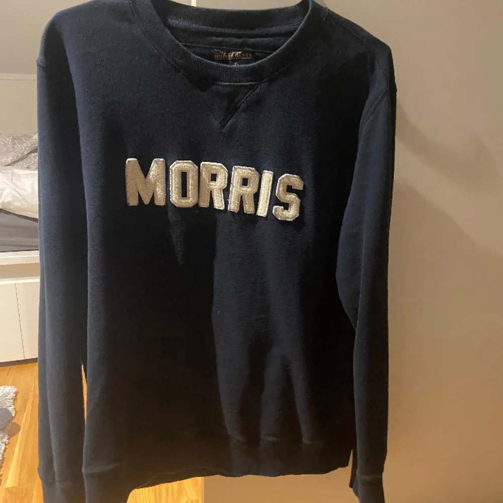 Skön Morris tröja i Storlek L, passar inte mig så därav säljer jag den.. Tröjor & Koftor.