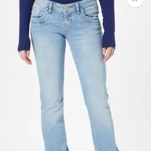 Ltb jeans - Slutsålda ltb jeans i modellen valerie🥰 de är i superfint skick! 