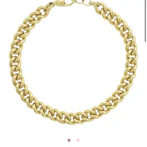 Säljer mitt superfina edblad armband i guld. Säljs inte längre på hemsidan!💛