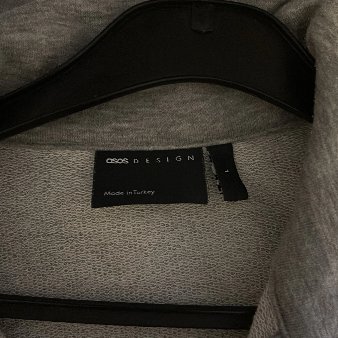 Grå halfzip bra skick - 90