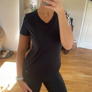 Träningströja från adidas - Snygg träningströja från adidas