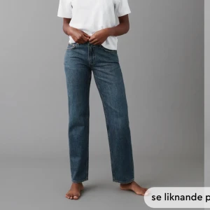 Jeans  - Low waist raka jeans från Gina tricot 