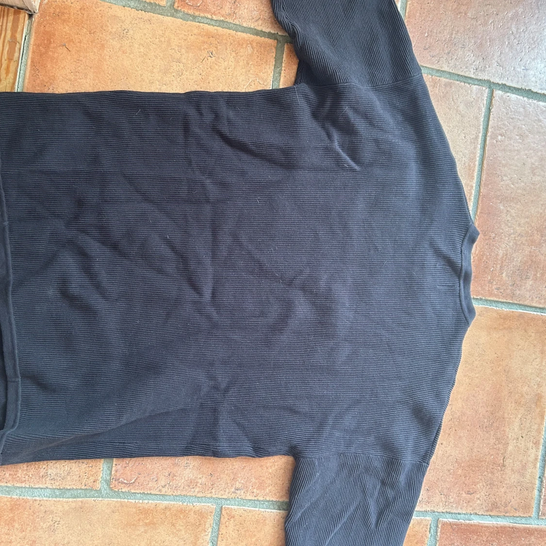 Svart ribbad tröja från Zara - 91