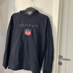 Gant tröja - Gant tröja fraken är inräknad 