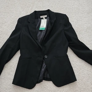 Kavaj helt ny - Strl. 34