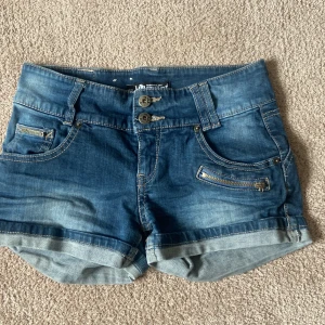 Ldb  - Ldb shorts jeans Midja:68cm  men strechy  Ben:46cm Midrise