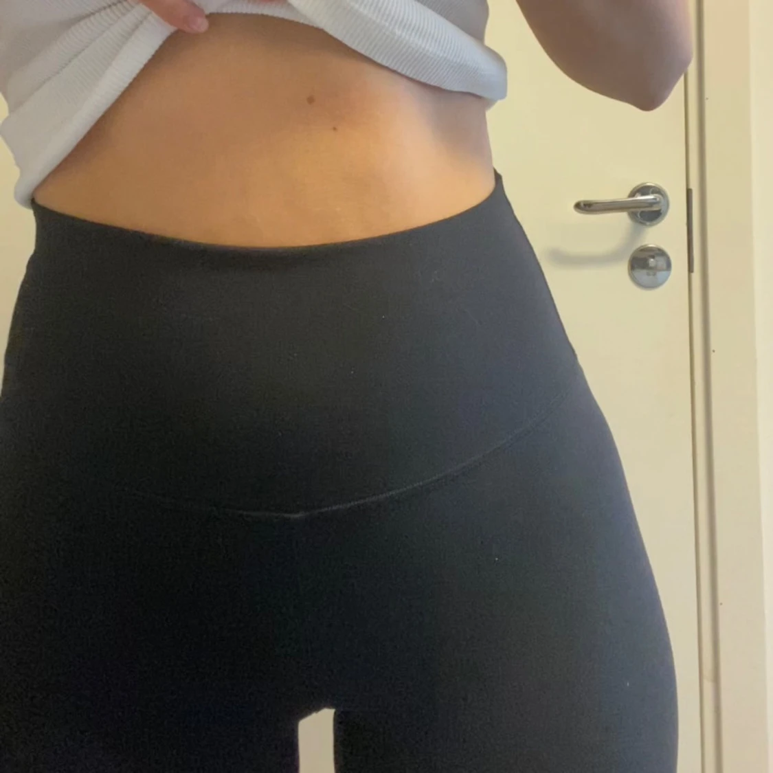 Lululemon tights - 90