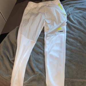 Nike airmax byxor - Nike airmax byxor nästan aldrig använta säljs för bra pis