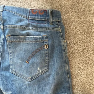 Dondup george  - Tja säljer nu mina feta dondup george, bra skick osv köpta på united fashion i Göteborg för cirka 3000