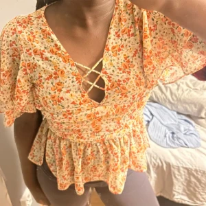 Zara blus  - En somrig fars blus används 1-2 gånger 💕