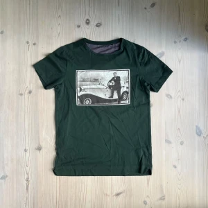 Limitato T-Shirt - Storlek M men passar även S | Nyskick | Passar alla från 175-185