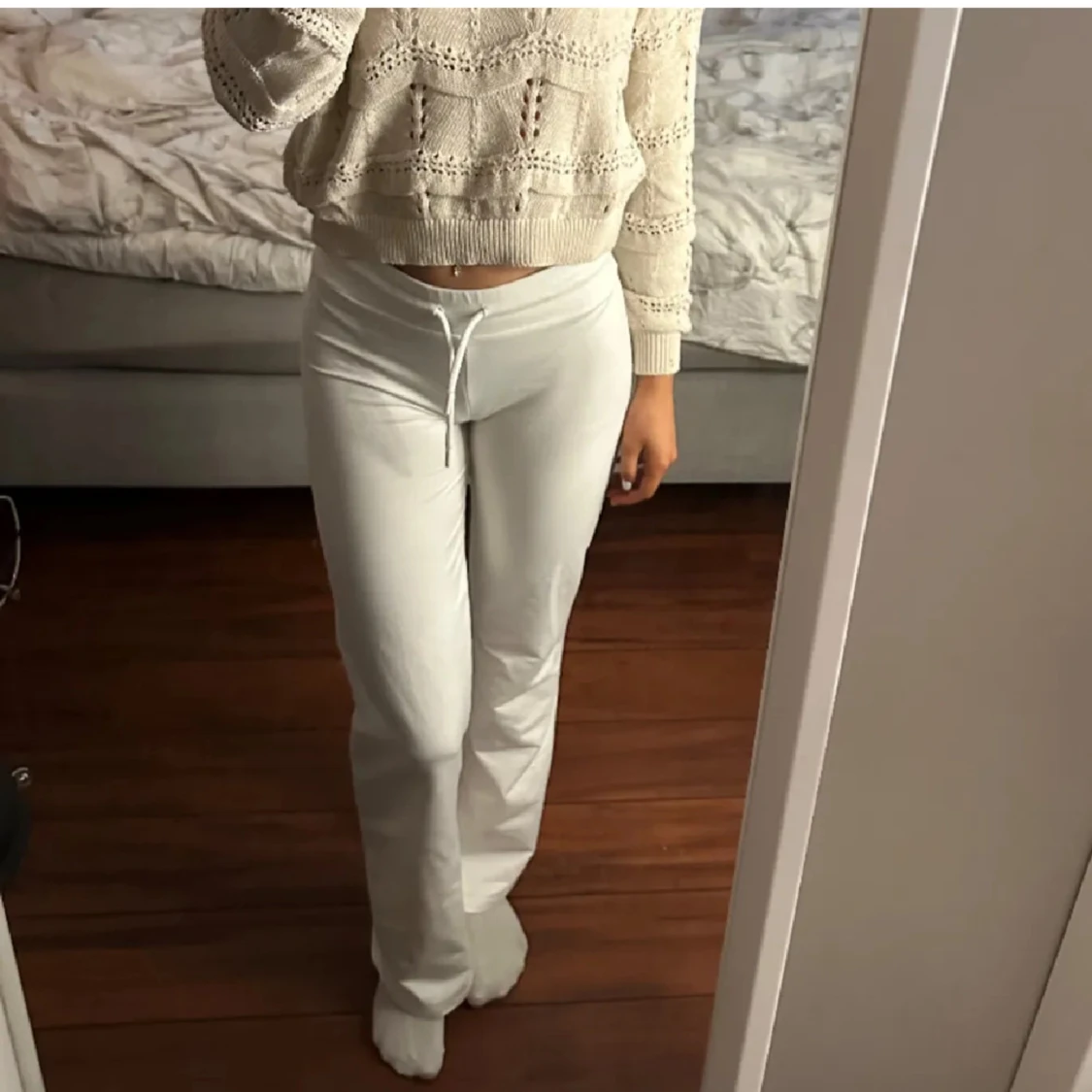 Lågmidjade mjukisbyxor - 90