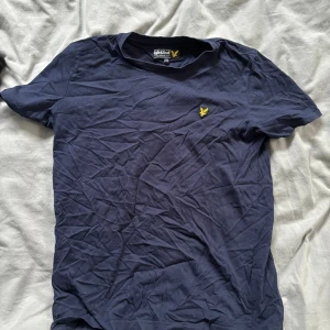 Lyle & Scott - .