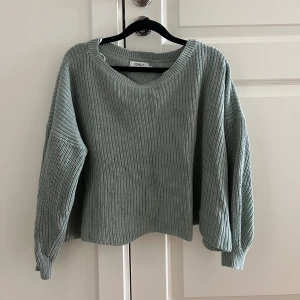 Super fin tröja - Super fin tröja, väldigt bra skick med en fin färg