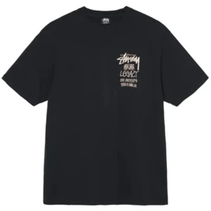 STUSSY X OURLEGACY  - Hej! Säljer min stussy x ourlegacy T-shirt som är i topp skick.  Men säljer då den ej kommer till användning. (Går ej att få tag på längre) Storleken skulle även passa en (M)