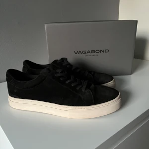 Vagabond paul 2.0 - Säljer mina vagabond då de inte används mer. Väldigt bra skick. Stl 45