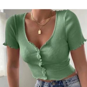 Topp från Rosemunde x Barbara Kristoffersen - Säljer denna fina gröna topp från Rosemunde X Barbara Kristoffersen i strl xs/s 💖 väldigt stretchigt material så passar alla! Första bilderna är lånade🌸 Köpt för ca 500 kr 