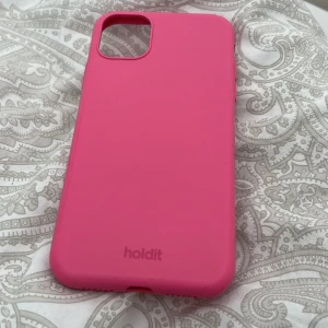 iPhone 11 skal - Säljer detta jättefina rosa skalet då jag har en ny mobil💕💕💕