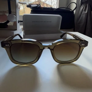 Chimi  - Säljer dessa mörkgröna chimi 02orna. Nypris runt 1200. Säljer för 799kr plus frakt 💚så perfekta nu till sommaren! 