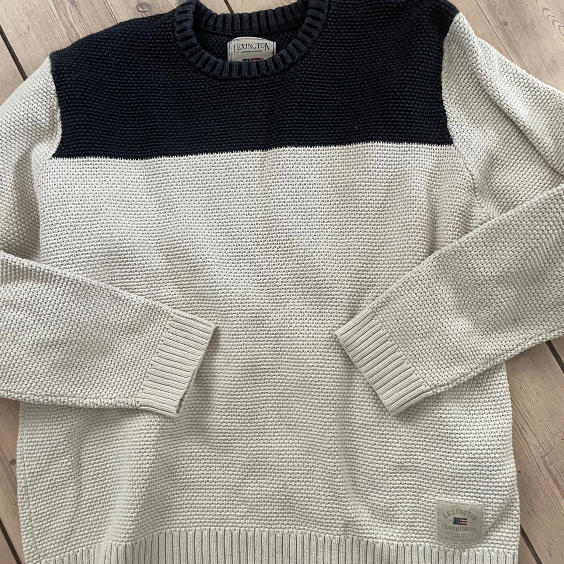 Snygg Lexingtontröja