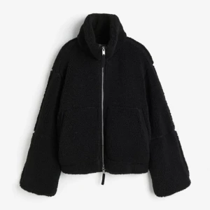 Teddyjacka Pile från H&M ny - Använd en gång