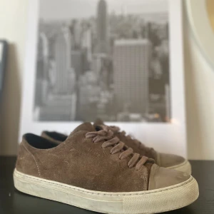 Arigato skor stl 41 - Arigato skor  Stl 41 Skick -använd 