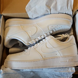 Nike airforce 1 - Nya utan låda 