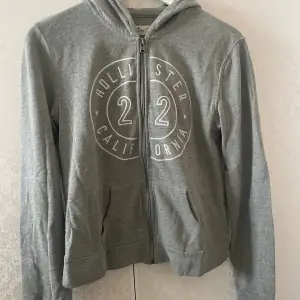 Hollister hoodie i storlek xs