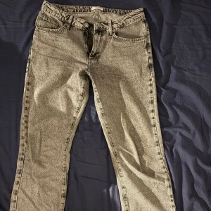 Mango jeans - Mango jeans.  De passar väldigt bra men de passar inte mig längre.  Använd endast 4 gånger.