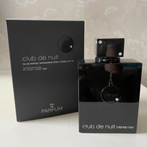Club de nuit intense man  - Säljer min Club de nuit intense man 190/200ml 