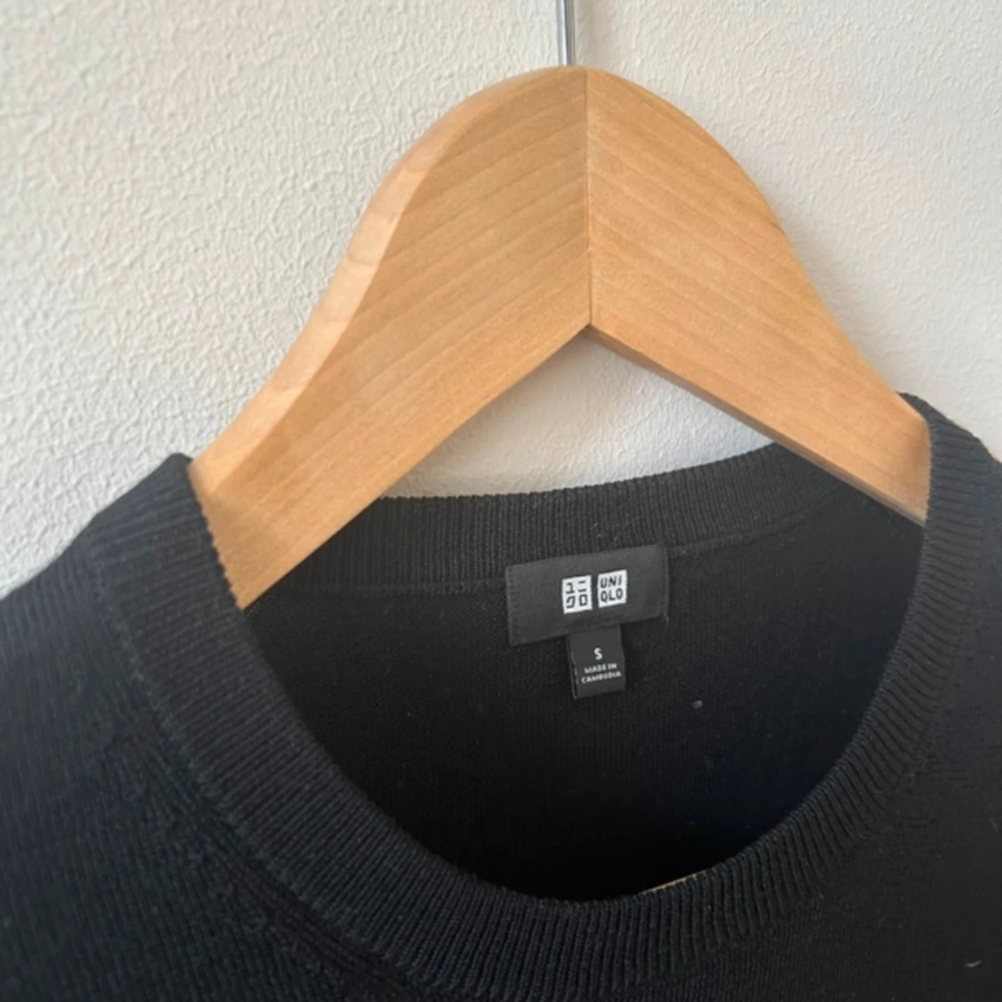 Svart pullover uniqlo  - 90