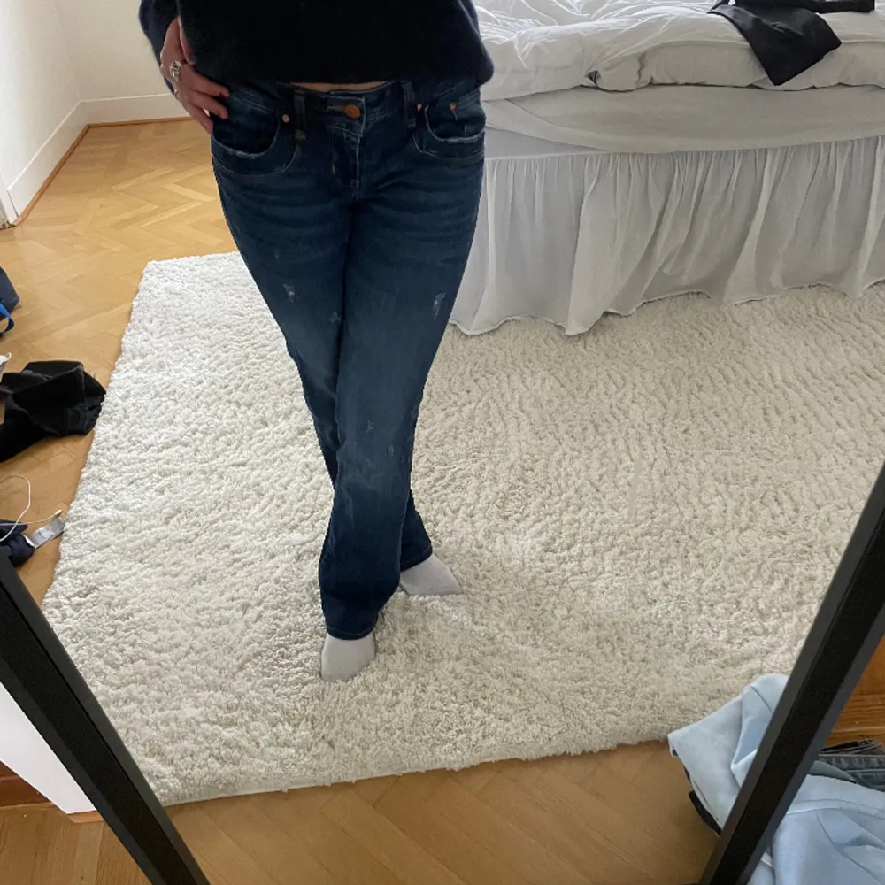 Säljer nu mina fina Ltb jeans för dom kommer tyvärr inte till användning så dom är i fint skick!💗pris kan diskuteras!. Jeans & Byxor.