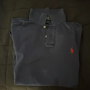 Ralph lauren piké - Fint skick, lite liten i storlek