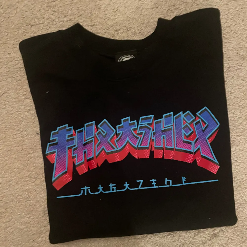 Thrasher Crewneck, Storlek small👕, i princip oanvänd🤩 Priset kan diskuteras💸. Hoodies.