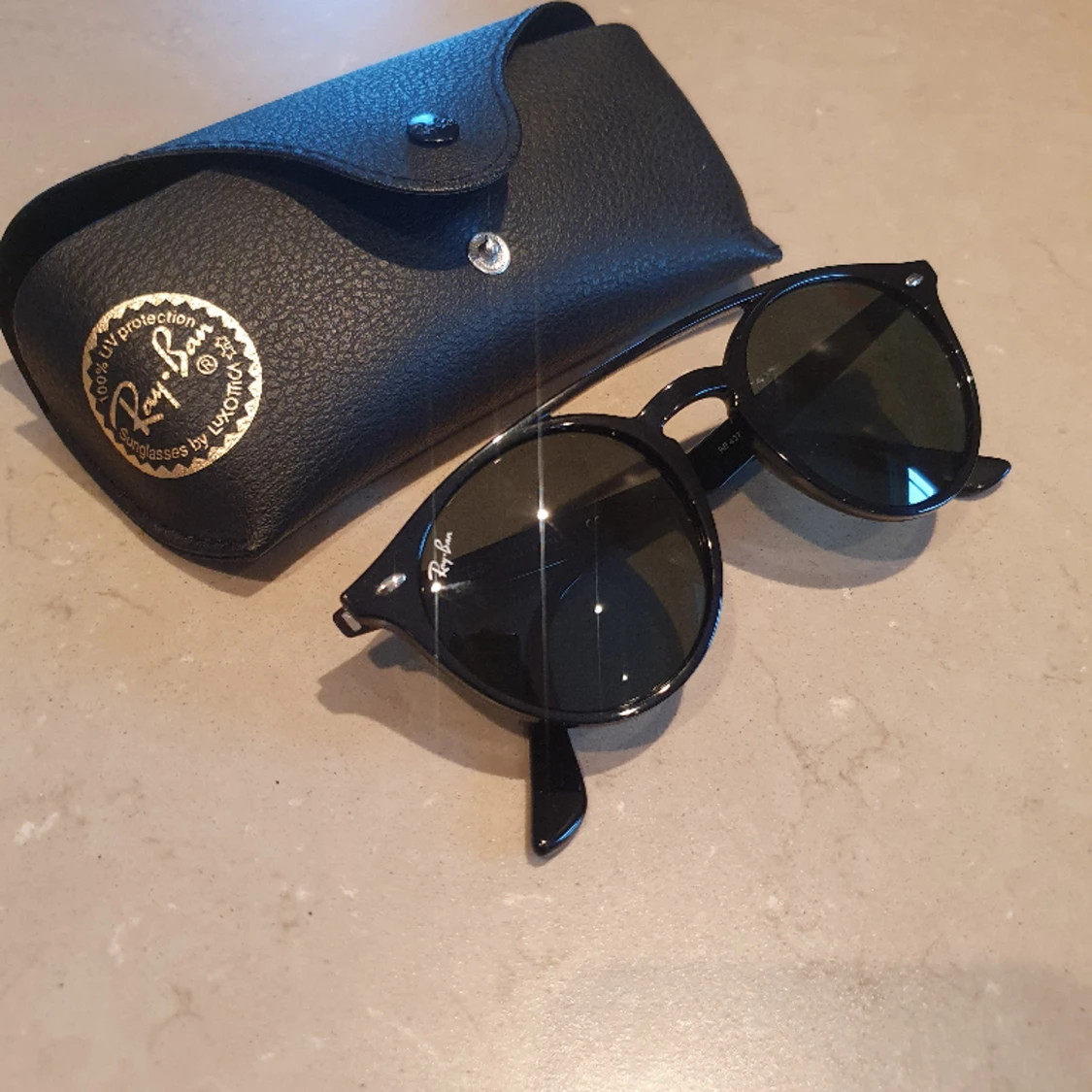 Ray ban solglasögon  - 90