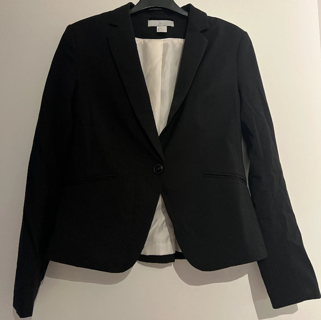 Svart kavaj H&M 38