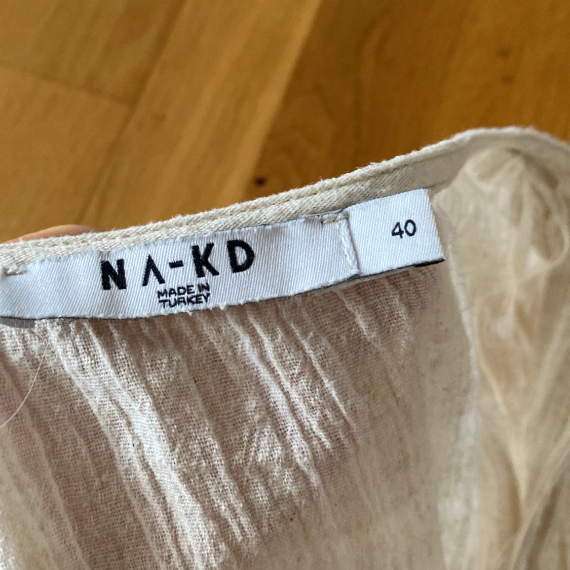 Blus med snörning  - 91