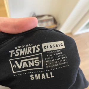 Vans pitkähihainen  - Vans ohut pitkähihainen 
