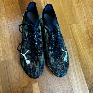 Puma fotbollsskor ULTRA - Puma fotbollssdojjor aldrig använda! Kan sänka priset vid en snabb affär