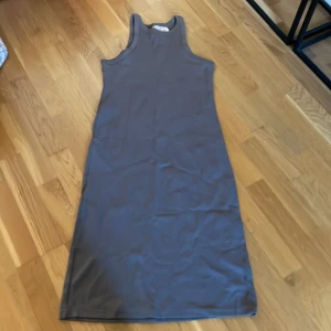 Fin klänning  - Klänning som är tight