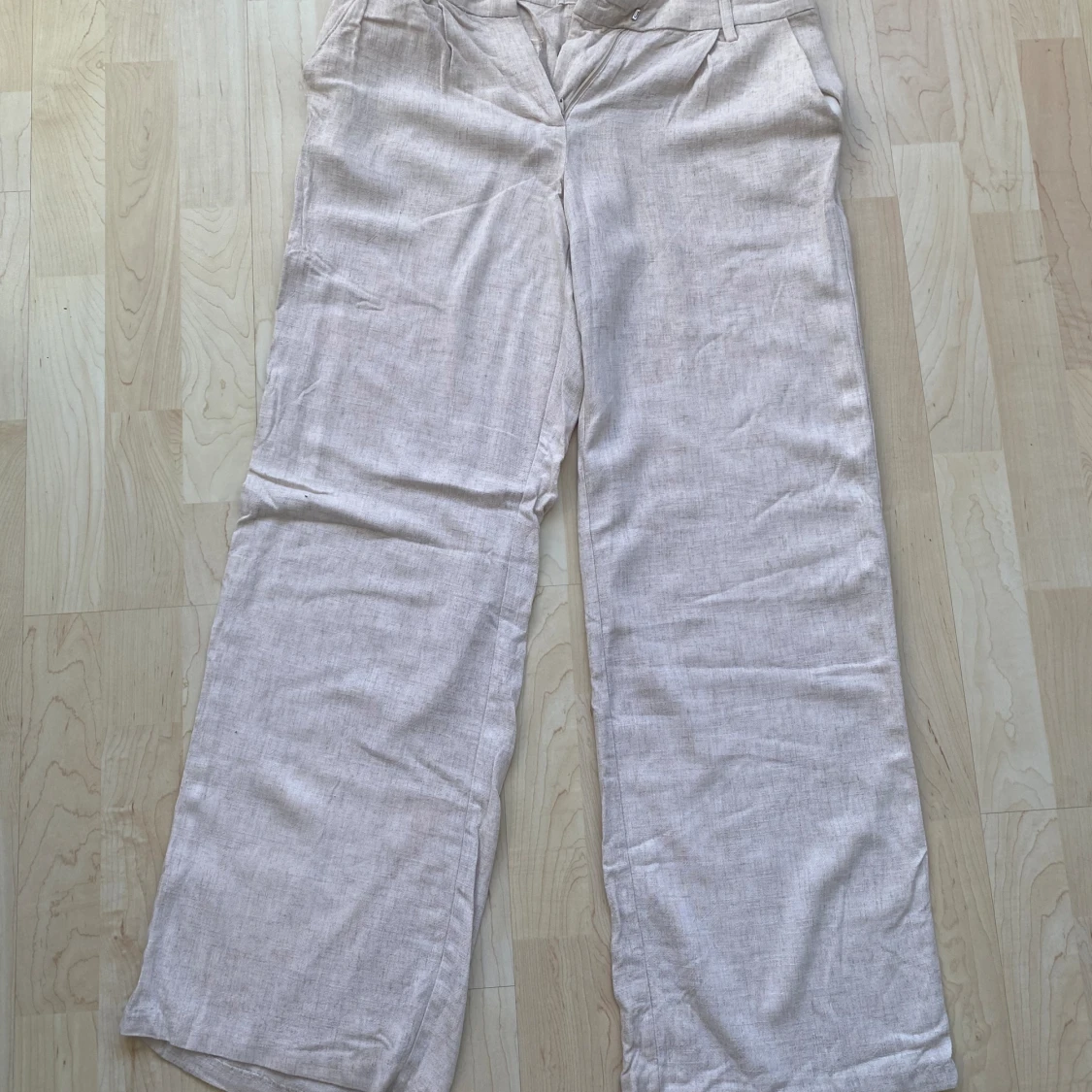 Linnebyxor från NLY Trend