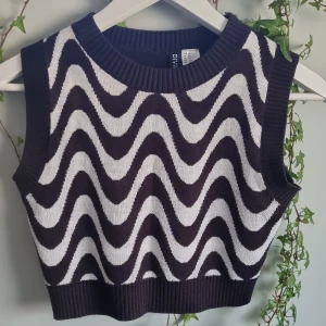 Cool väst från h&m - Fint skick storlek xs hm