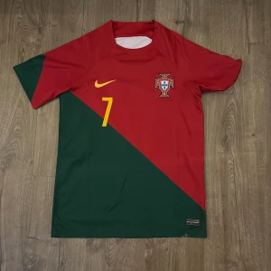 Ronaldo fotbollströja - Helt oanvänd, Perfekt för sommaren