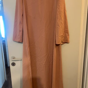 Klänning eller abaya - En jättefin modest klänning 