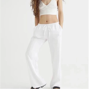 Linnebyxor - Säljer såna här i xs för dom har blivit för korta för mig i tvätten (inte mycket, men för min smak så för mycket) jag är 160